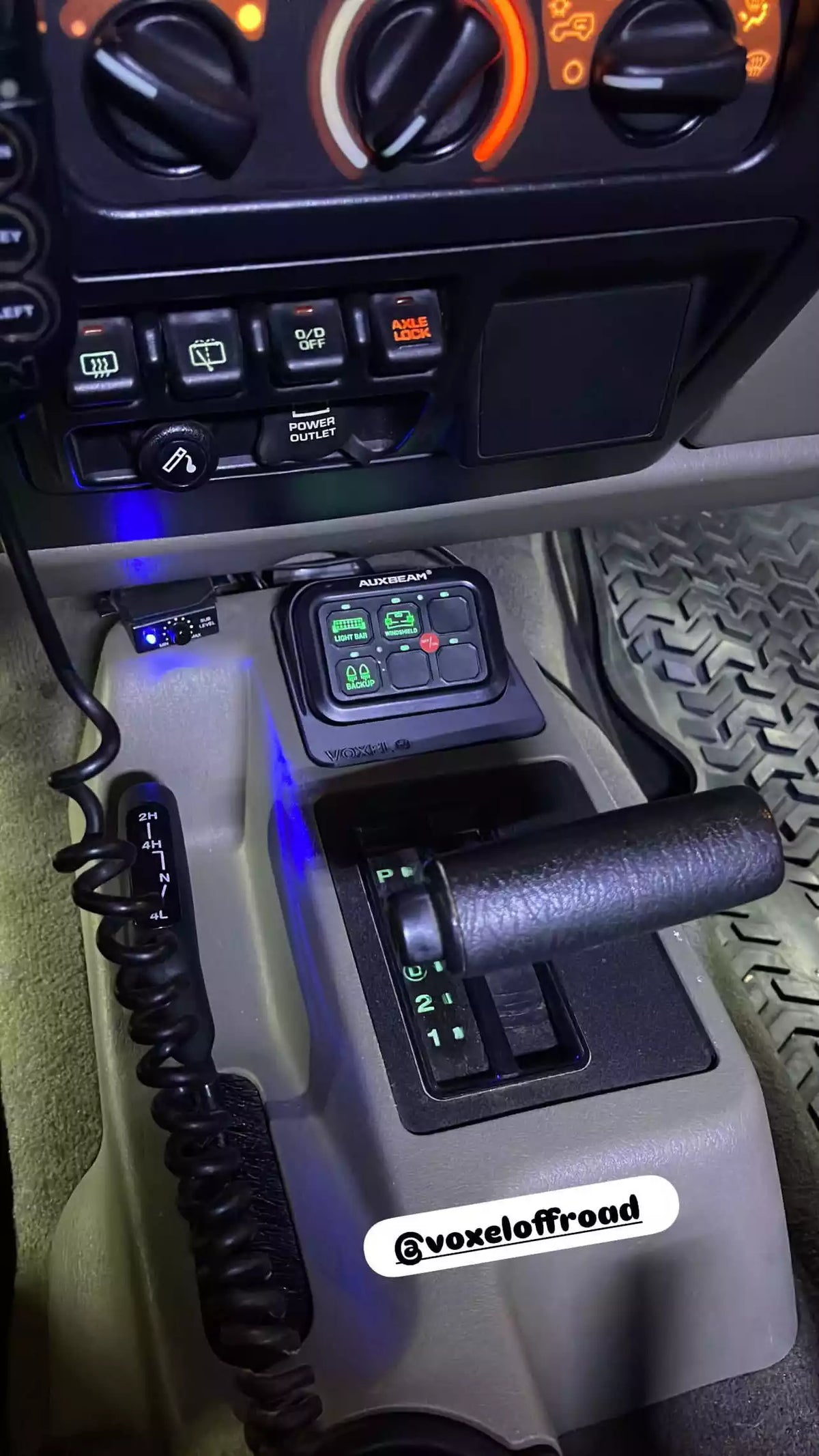 Base para botonera - Jeep Wrangler TJ Rubicon