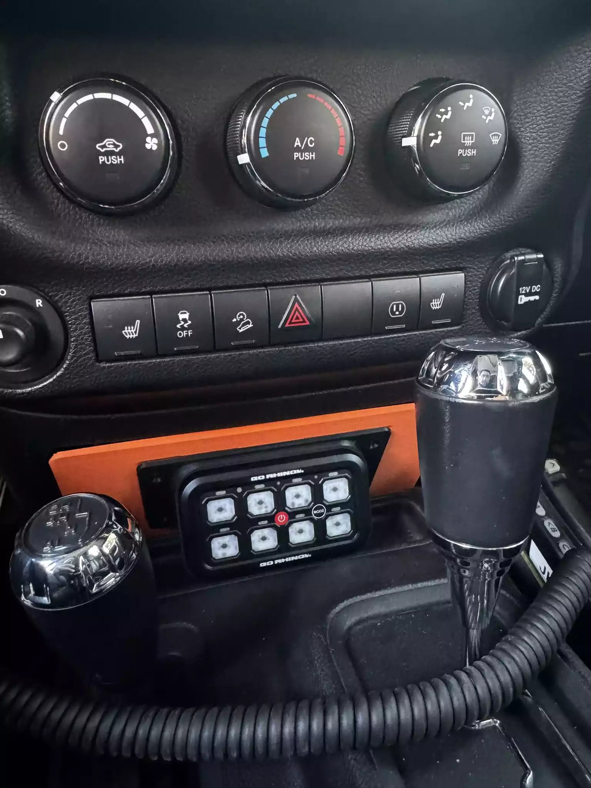 Base para botonera - Jeep Wrangler JK (2013–2018)
